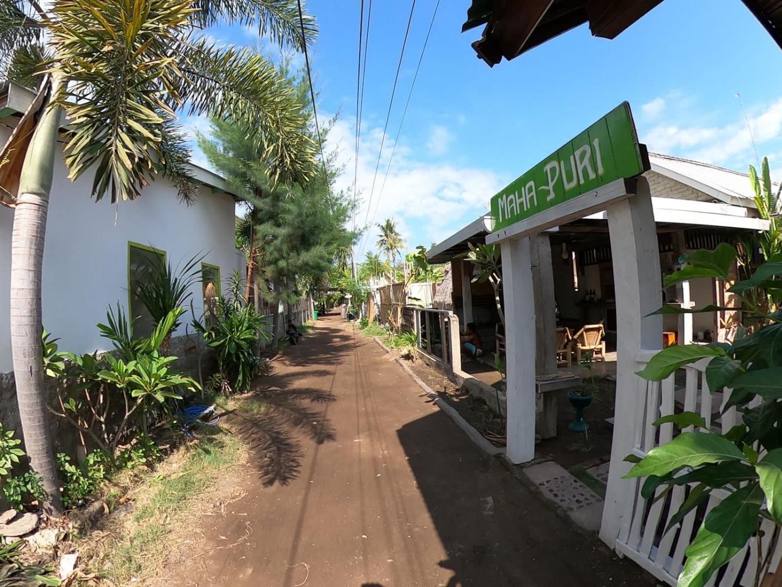 Mahapuri Hotel Gili Air Exterior photo