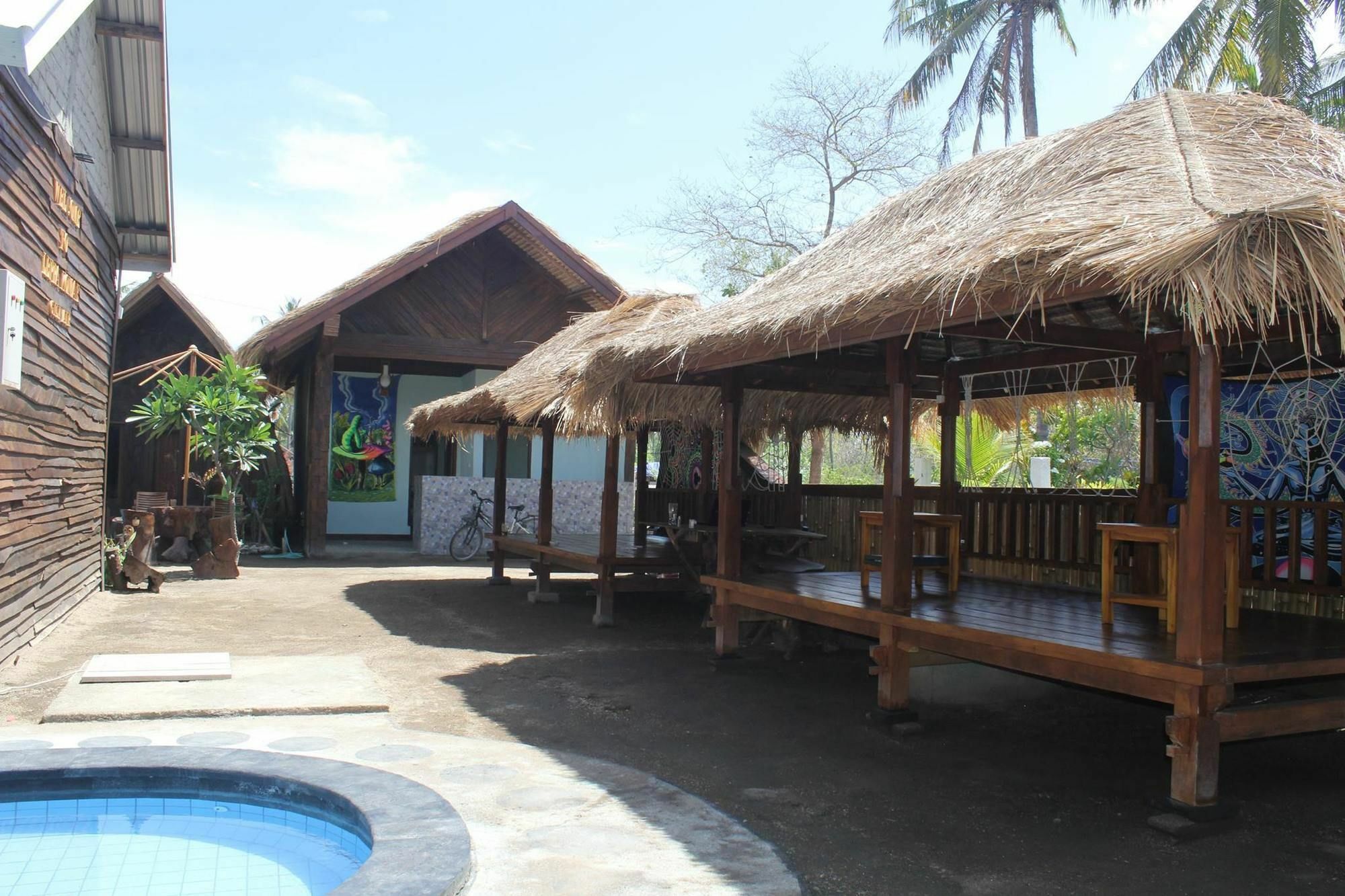 Mahapuri Hotel Gili Air Exterior photo