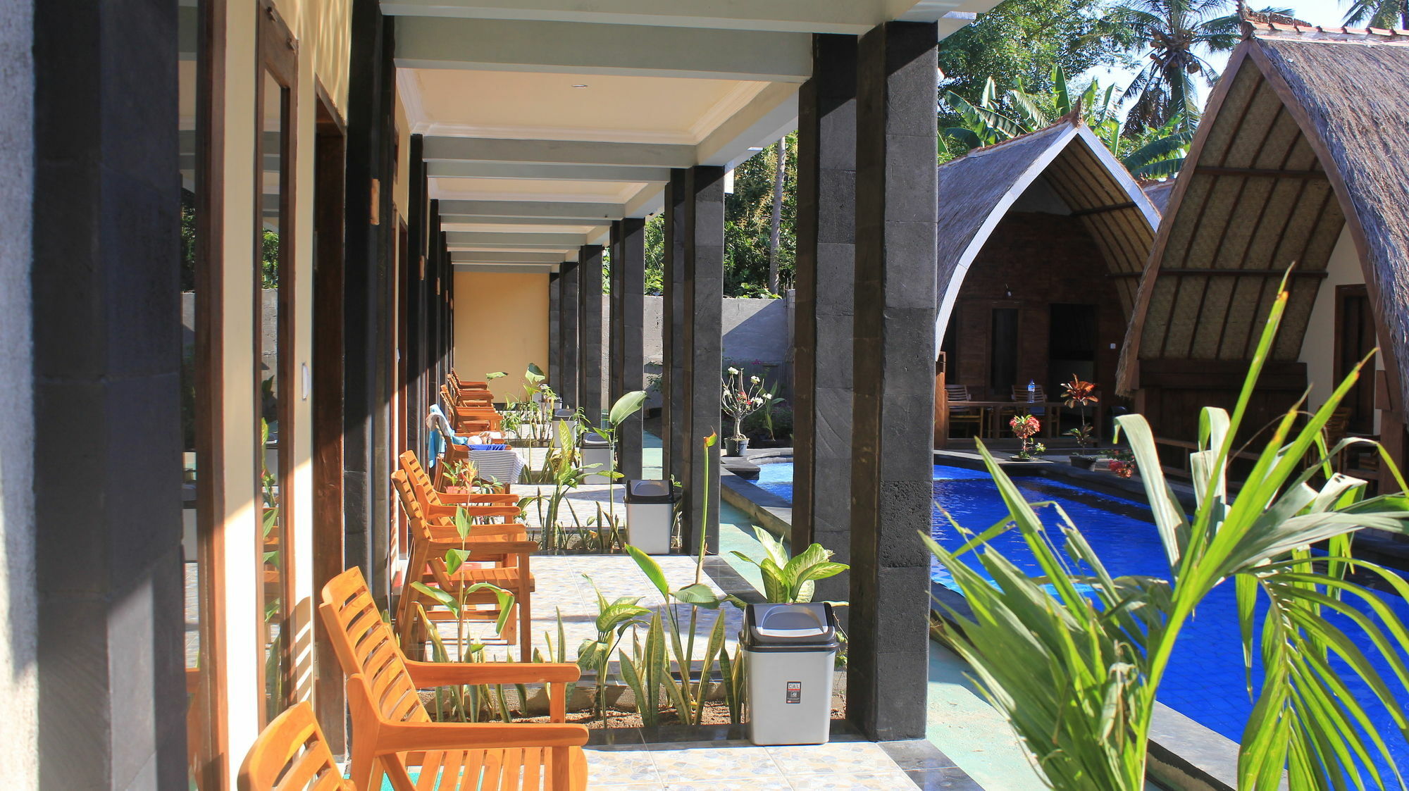 Mahapuri Hotel Gili Air Exterior photo